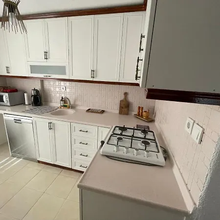 Roch House Apartman
